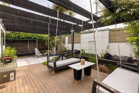 Photo of property in 2/16 Wakatu Avenue, Moncks Bay, Christchurch, 8081