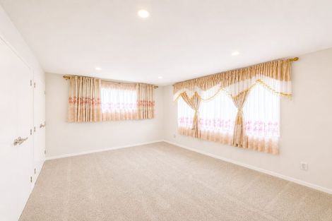 Photo of property in 51 Kerrykeel Drive, Flat Bush, Auckland, 2019