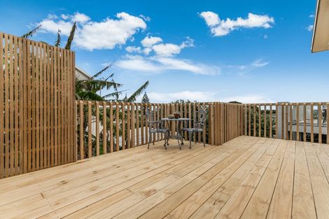 Photo of property in 170 Vipond Road, Stanmore Bay, Whangaparaoa, 0932