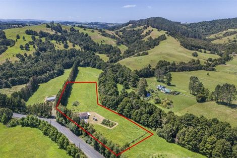 Photo of property in 813 Whangaripo Valley Road, Whangaripo, Wellsford, 0972