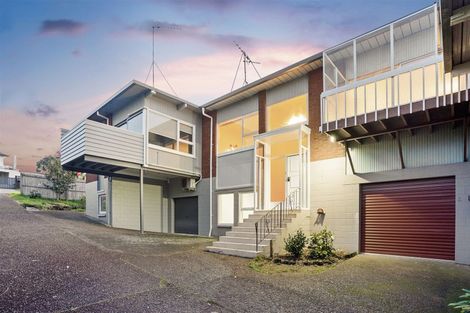 Photo of property in 2/41 Quebec Road, Milford, Auckland, 0620