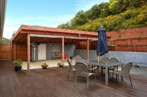 Photo of property in 194 Major Drive, Kelson, Lower Hutt, 5010