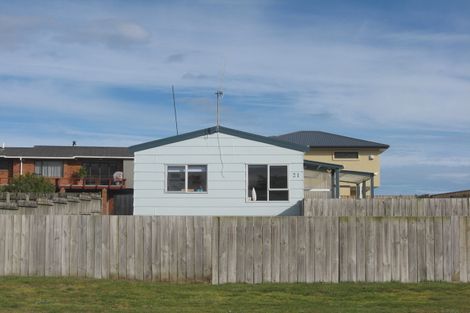 Photo of property in 21a Rua Avenue, Waitarere Beach, Levin, 5510