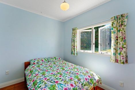 Photo of property in 103a Waikawa Beach Road, Manakau, Levin, 5573