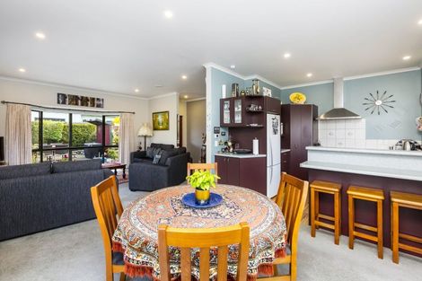 Photo of property in 11a Ormrod Grove, Riverstone Terraces, Upper Hutt, 5018