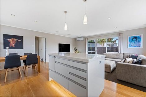 Photo of property in 3a Bannings Way, Hobsonville, Auckland, 0618