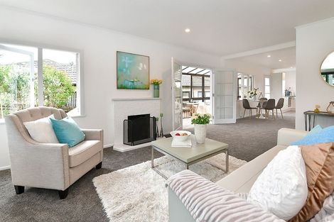 Photo of property in 21 Brixton Road, Manly, Whangaparaoa, 0930