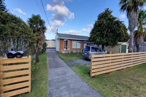 Photo of property in 121 Centreway Road, Orewa, 0931