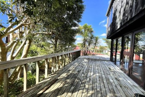 Photo of property in 1/64 Mirrabooka Avenue, Botany Downs, Auckland, 2010