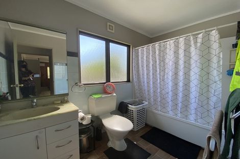 Photo of property in 48 De Quincey Terrace, Highland Park, Auckland, 2010