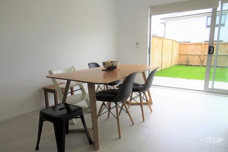 Photo of property in 20 Gilbert Hall Way, Swanson, Auckland, 0614