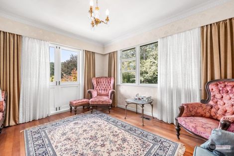 Photo of property in 15 Harewood Grove, Pinehaven, Upper Hutt, 5019