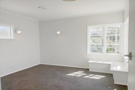 Photo of property in 3 View Road, Titahi Bay, Porirua, 5022