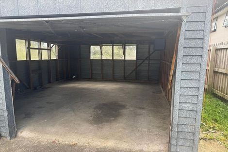 Photo of property in 85 Vodanovich Road, Te Atatu South, Auckland, 0610