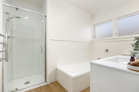 Photo of property in 16 Herbert Road, Queenwood, Hamilton, 3210