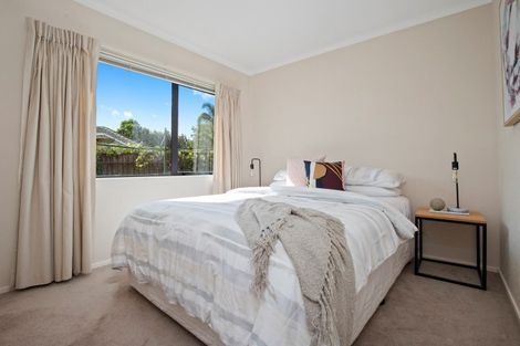 Photo of property in 16 Ranch Place, Pukekohe, 2120