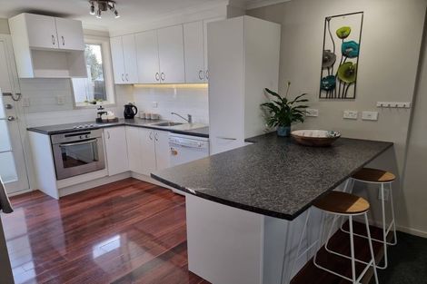 Photo of property in 2/16a Ranfurly Street, Trentham, Upper Hutt, 5018