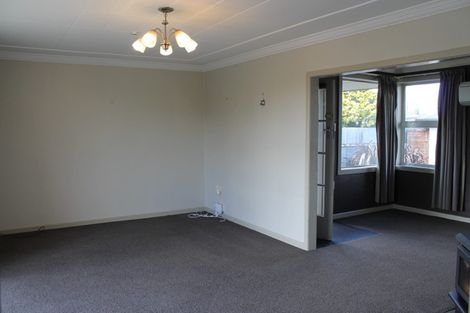 Photo of property in 63 Albert Street, Winton, 9720