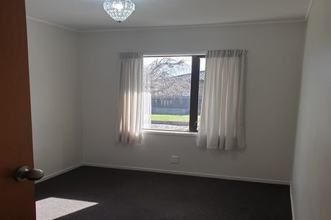 Photo of property in 82 Sandspit Road, Waiuku, 2123