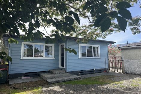Photo of property in 66 Domett Street, Waitara, 4320
