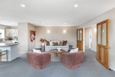 Photo of property in 2/172 Langdons Road, Northcote, Christchurch, 8052