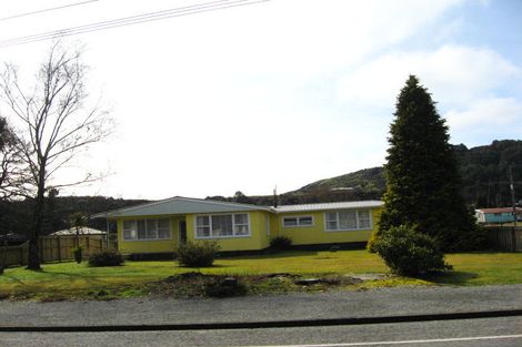 Photo of property in 77 Buller Road, Reefton, 7830
