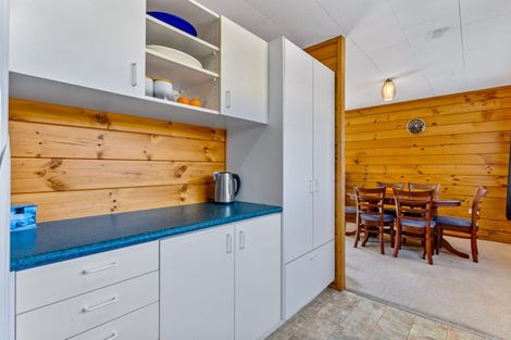 Photo of property in 124 Brightside Road, Stanmore Bay, Whangaparaoa, 0932