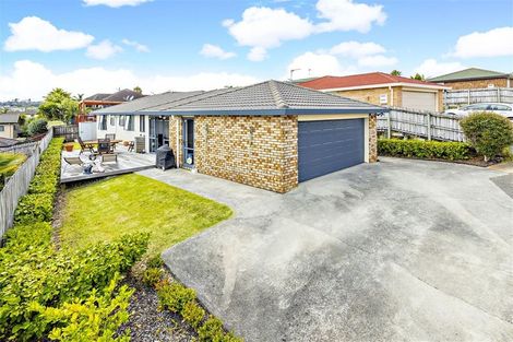 Photo of property in 19 Frederick Reece Drive, The Gardens, Auckland, 2105