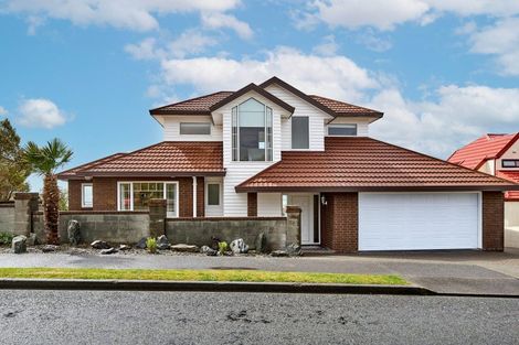 Photo of property in 79 Ashton Fitchett Drive, Brooklyn, Wellington, 6021