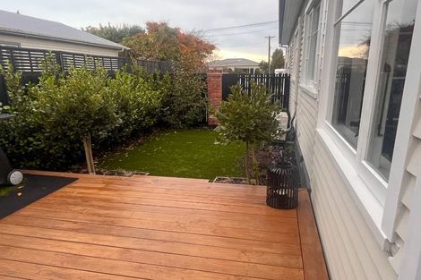 Photo of property in 1/155 Weston Road, St Albans, Christchurch, 8052