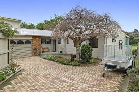 Photo of property in 48 Lagoon Place, Poike, Tauranga, 3112