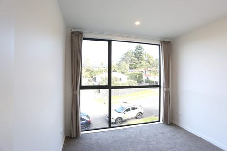 Photo of property in 13a King Richard Place, Browns Bay, Auckland, 0630