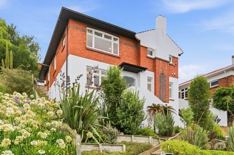 Photo of property in 104 Forbury Road, Saint Clair, Dunedin, 9012