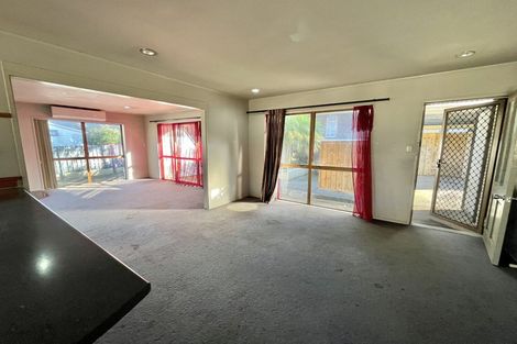 Photo of property in 9 Everglade Drive, Goodwood Heights, Auckland, 2105