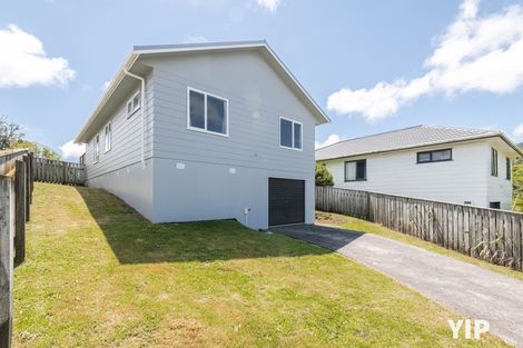 Photo of property in 4 Tobago Crescent, Grenada North, Wellington, 5028