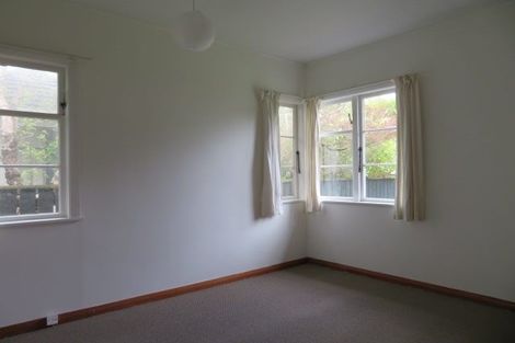 Photo of property in 8 Tirangi Road, Moera, Lower Hutt, 5010