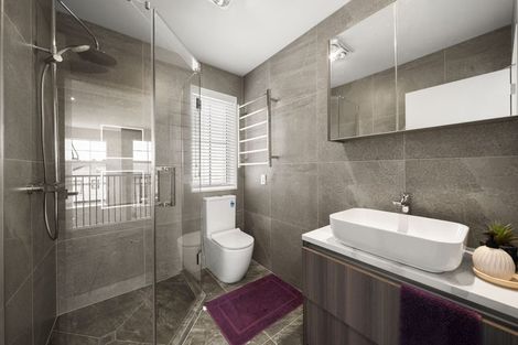 Photo of property in 9 Bremner Ridge Street, Flat Bush, Auckland, 2019