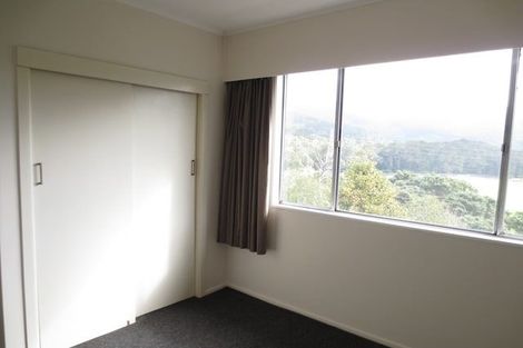 Photo of property in 2/132 Curtis Street, Northland, Wellington, 6012