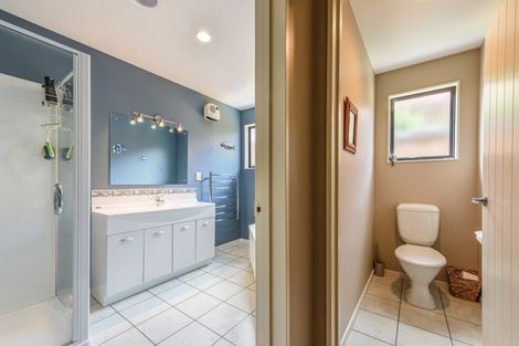 Photo of property in 8 Nautique Place, Waikawa, Picton, 7220