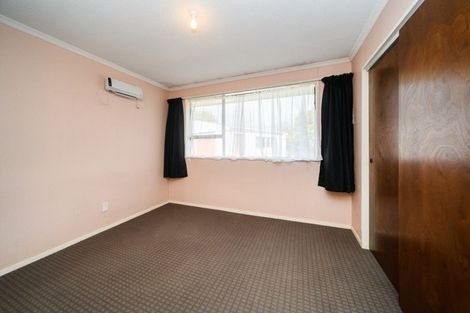 Photo of property in 21 Chadwick Place, Highbury, Palmerston North, 4412