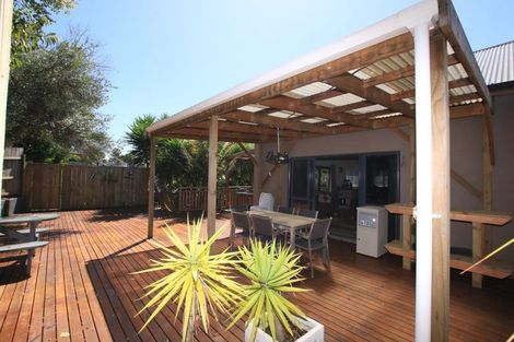 Photo of property in 41d Salisbury Road, Birkdale, Auckland, 0626