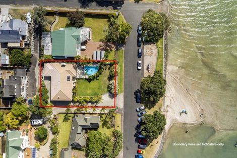 Photo of property in 14 Lansdowne Street, Bayswater, Auckland, 0622