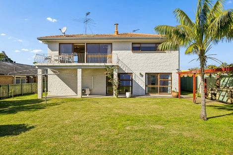 Photo of property in 33 Prince Regent Drive, Half Moon Bay, Auckland, 2012