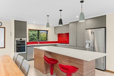 Photo of property in 59 Karina Road, Merrilands, New Plymouth, 4312