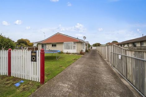 Photo of property in 27 Kowhai Street, Hawera, 4610