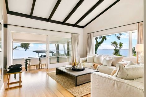 Photo of property in 66a Cliff Road, Torbay, Auckland, 0630