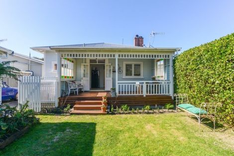 Photo of property in 134 Nelson Crescent, Napier South, Napier, 4110