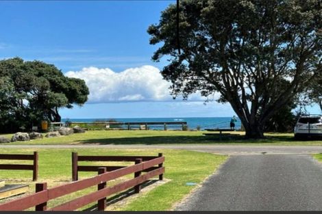 Photo of property in 76 Sixth Avenue, Urenui, 4377