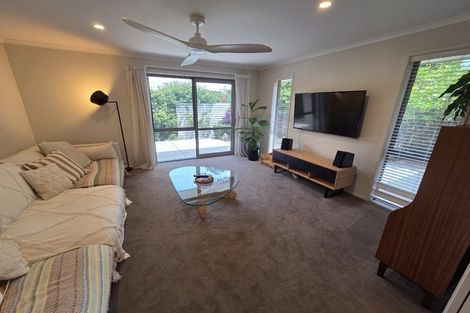 Photo of property in 1 Meadowviews Drive, Welcome Bay, Tauranga, 3112