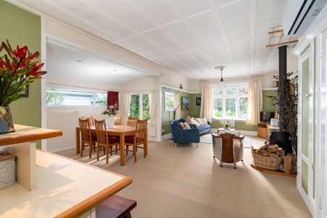 Photo of property in 72 Wellington Road, Paekakariki, 5034